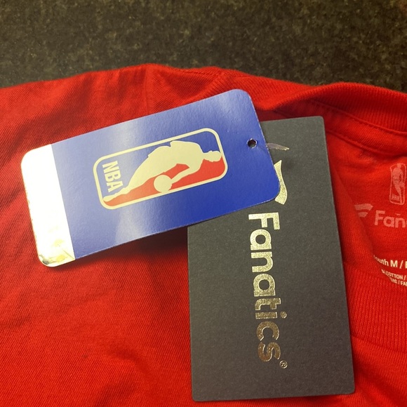 Fanatics youth NBA TORONTO raptors red long sleeve shirt size medium NWT - Picture 4 of 4